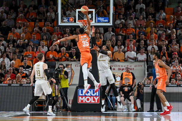 公众舆论随 公众舆论随